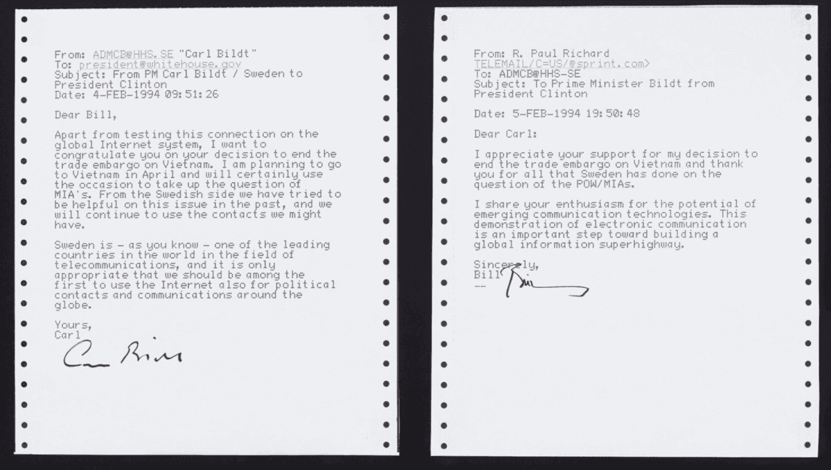 Two printed emails, the one on the left from Swedish Prime Minister about his country's efforts to adopt new technology, and the reply on the right from Bill Clinton, thanking Carl for the email.